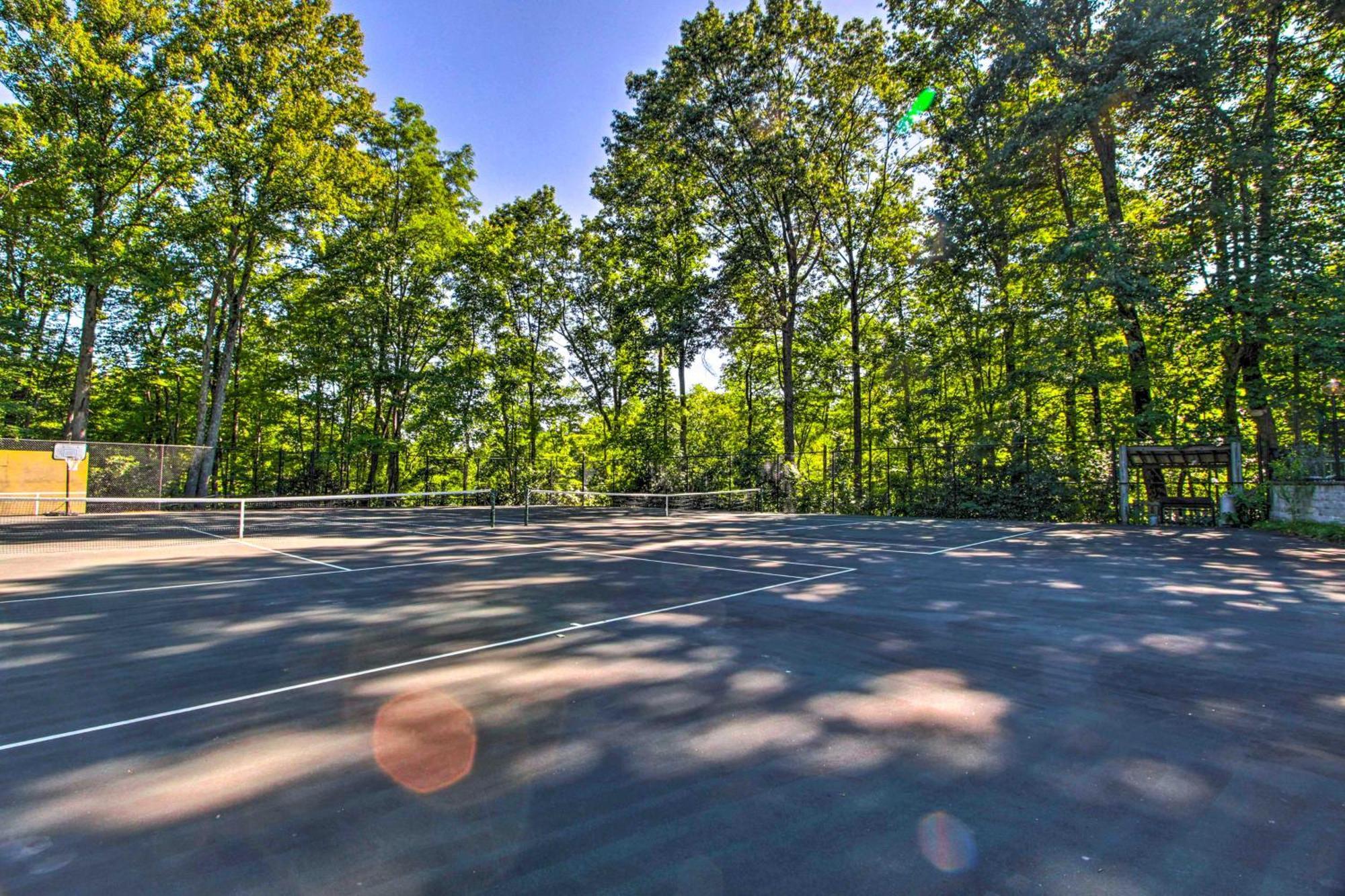 Gatlinburg Vacation Rental Balcony With Hot Tub! Exterior foto